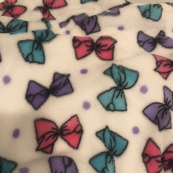 Jojo Siwa Bow Bathrobe - Picture 5 of 5